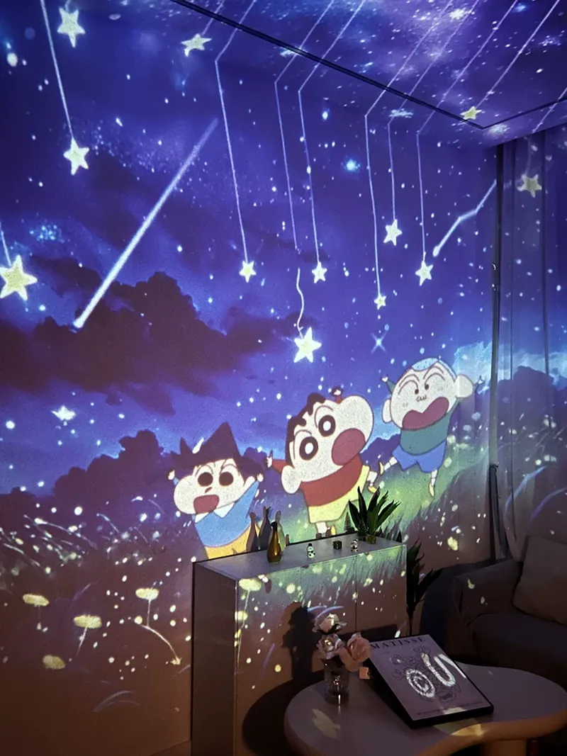 Crayon Shin-Chan Star Projecto - Star Projector Night のレビューと価格