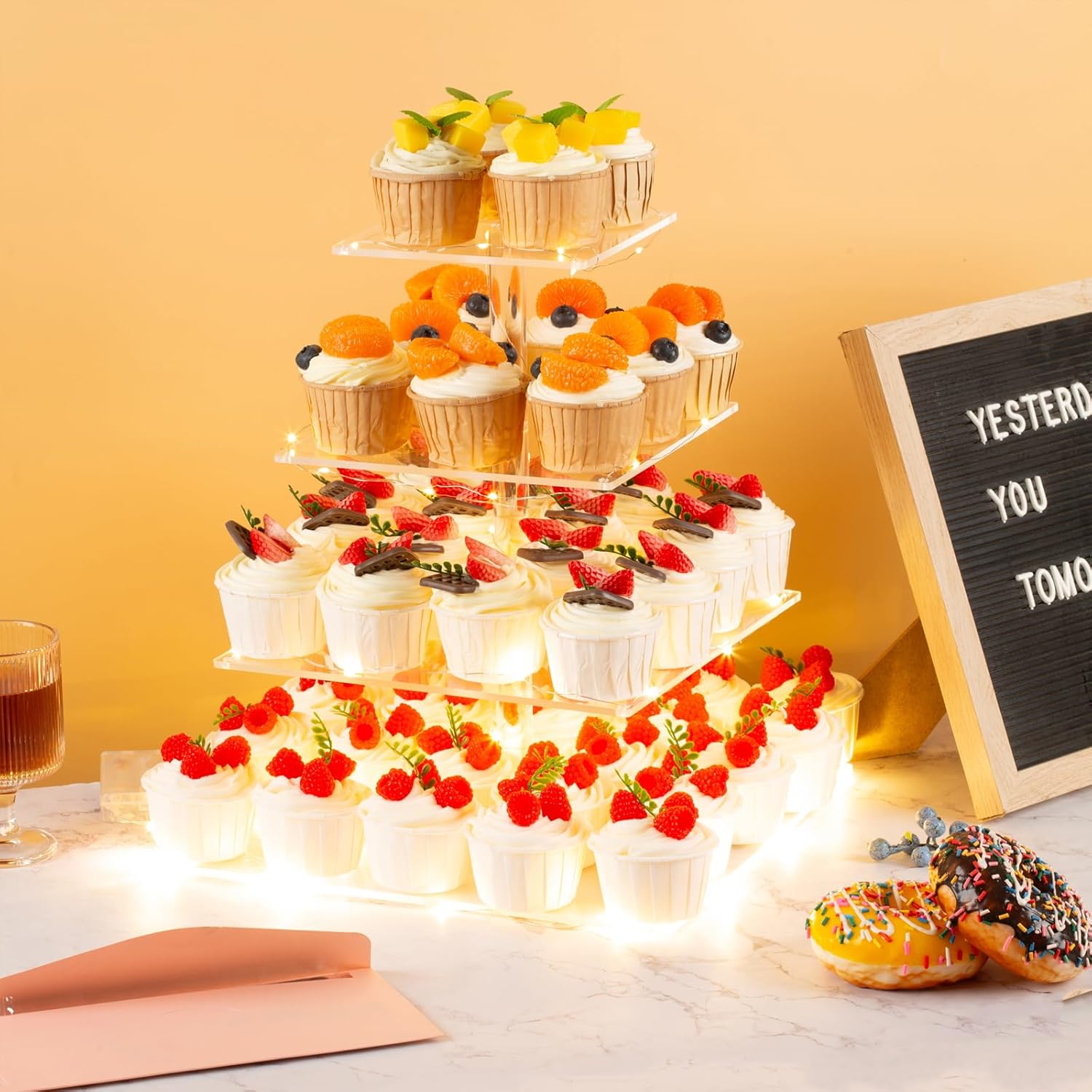 4 Tier Premium Acrylic Cupcake - Lighting Decoration Stand のレビューと価格