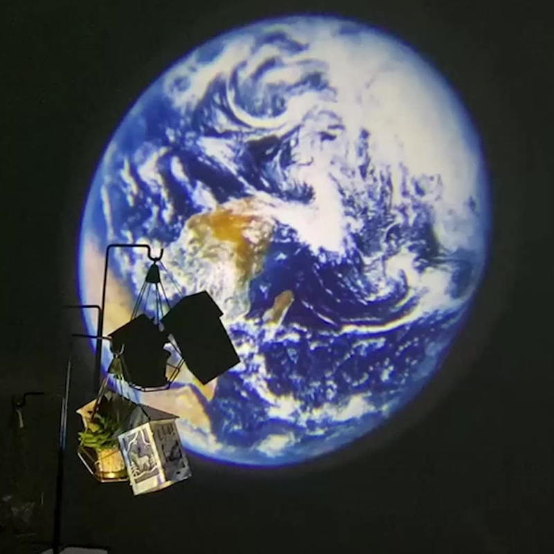 Aurora Moon Galaxy Projection  - Star Projector Night のレビューと価格